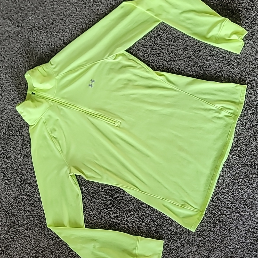 Women's Under Armour Active Pullover Sz Small